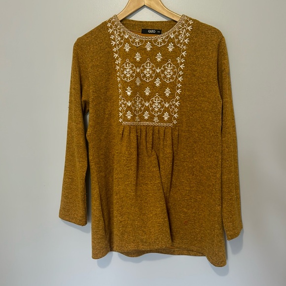 MUSTARD BLOUSE - Picture 1 of 4